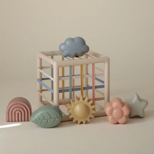 jouet d'éveil et d'apprentissage bébé, idée cadeau de naissance pas cher